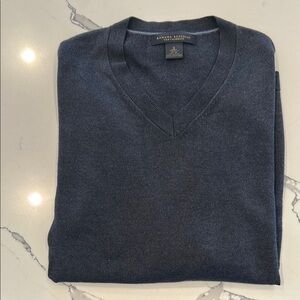 Banana Republic Men's Blue Sweater